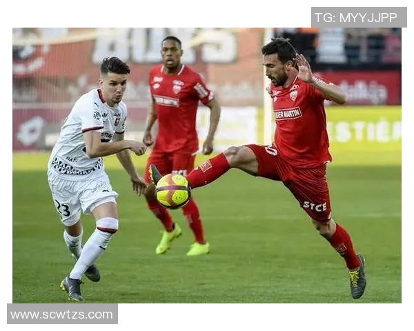 阿贾克斯队主场迎战瓦尔韦克期待精彩对决与胜利的诞生